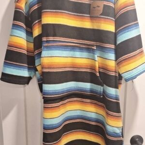 Slowtide S-M      - El Cap chilling fleece poncho